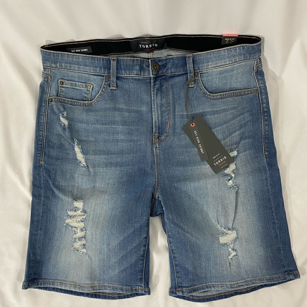 NWT Torrid Sky High Distressed Denim Shorts